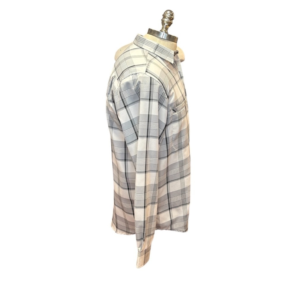 Tilley Men's Travel Shirt Gray Plaid Button-Down Shirt Wrinkle Free Sz. M - Picture 3 of 10